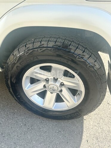 Nissan Pathfinder 2001, 345,000 km - 3.3 l - Bakı