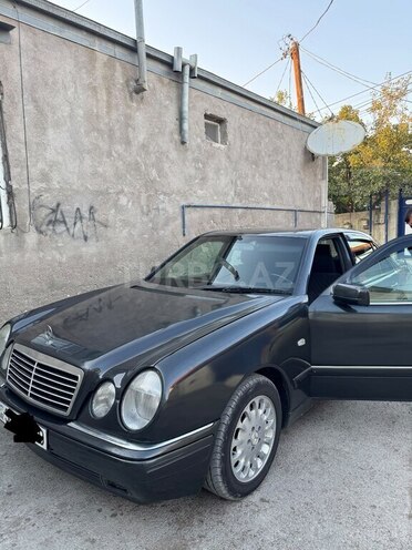 Mercedes E 220 1995, 308,421 km - 2.2 л - Bakı