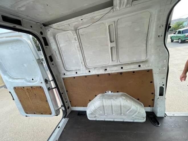 Ford Transit 2011, 209,000 km - 2.2 l - Astara