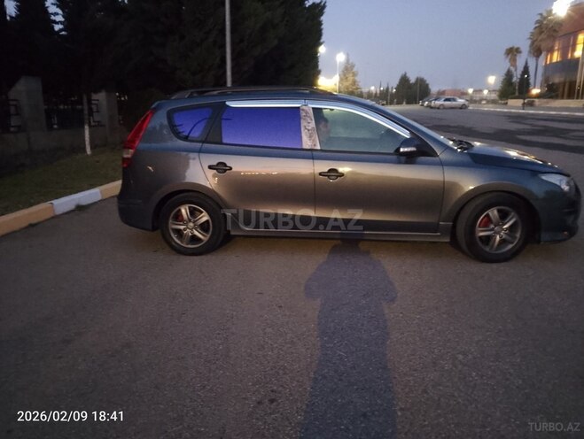 Hyundai i30 2011, 285,000 km - 1.4 l - İmişli