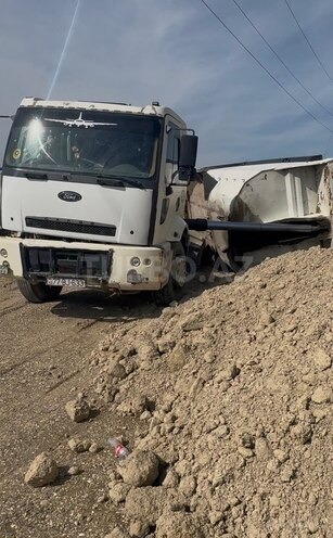 Ford Cargo 2008, 200,000 km - 3.2 л - Bakı