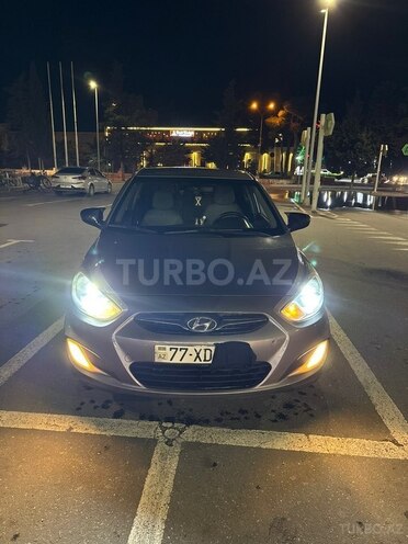 Hyundai Accent 2013, 311,131 km - 1.4 l - Bakı