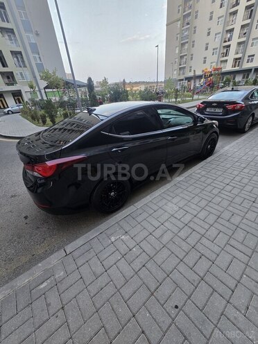 Hyundai Elantra 2015, 185,000 km - 1.8 л - Bakı
