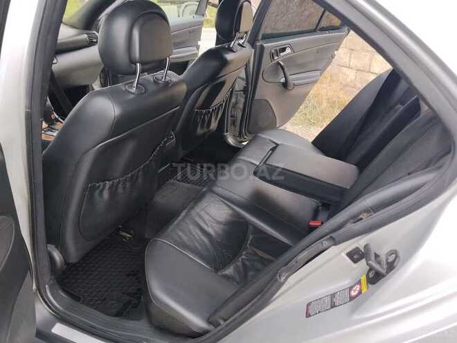 Mercedes C 240 2000, 587,456 km - 2.6 l - Quba