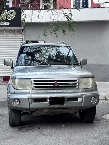Mitsubishi Pajero io 2000, 350,000 km - 1.8 l - Bakı