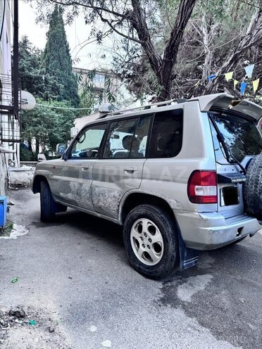 Mitsubishi Pajero io 2000, 350,000 km - 1.8 l - Bakı