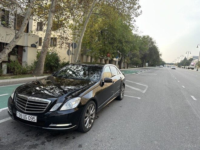 Mercedes E 220 2011, 275,000 km - 2.1 l - Bakı
