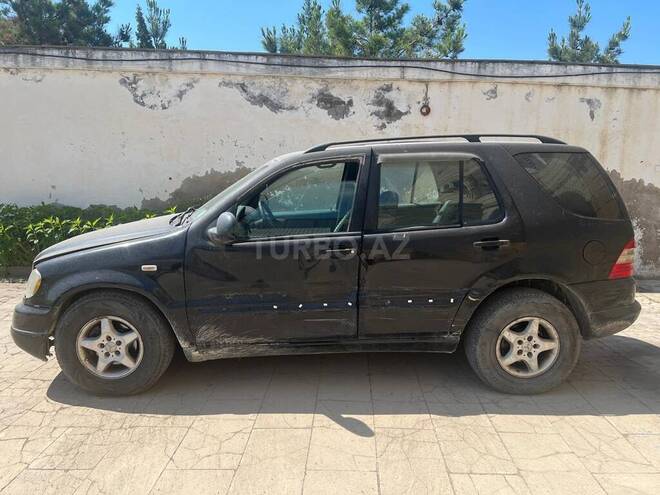 Mercedes ML 320 1998, 180,000 km - 3.2 l - Bakı