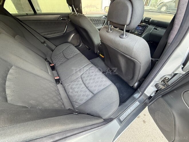 Mercedes C 200 2001, 270,000 km - 2.0 l - Sumqayıt