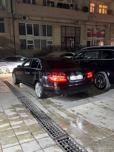 Mercedes E 350 2011, 220,000 km - 3.5 l - Bakı