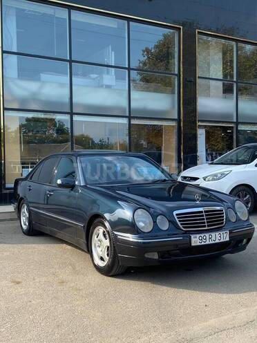 Mercedes E 240 1999, 434,935 km - 2.6 л - Lənkəran