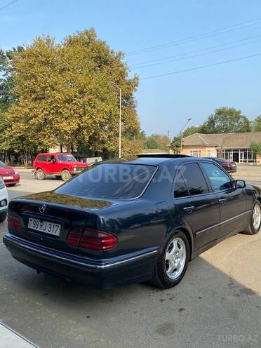 Mercedes E 240 1999, 434,935 km - 2.6 л - Lənkəran