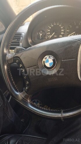 BMW 325 2002, 330,000 km - 2.5 l - Bakı