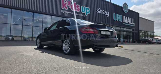 Mercedes E 220 2009, 399,000 km - 2.1 л - Bakı