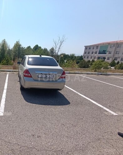 Nissan Tiida 2007, 276,000 km - 1.6 l - Naxçıvan