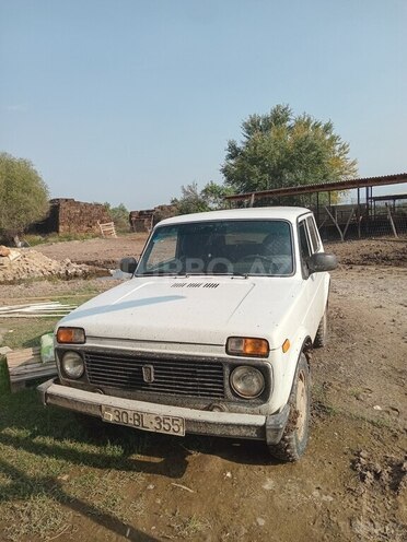 LADA (VAZ) Niva 2002, 999,999 km - 1.7 l - Saatlı
