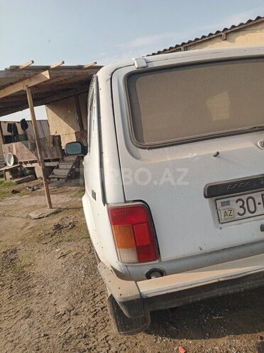 LADA (VAZ) Niva 2002, 999,999 km - 1.7 l - Saatlı