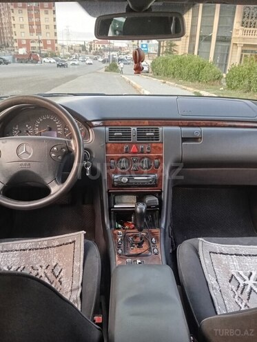Mercedes E 220 1999, 500,000 km - 2.2 л - Bakı