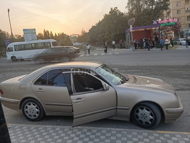 Mercedes E 220 1999, 500,000 km - 2.2 л - Bakı