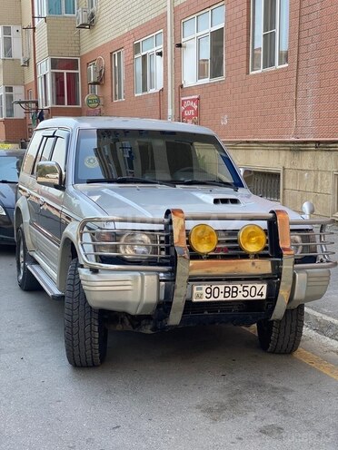 Mitsubishi Pajero 1993, 500,000 km - 2.8 л - Bakı