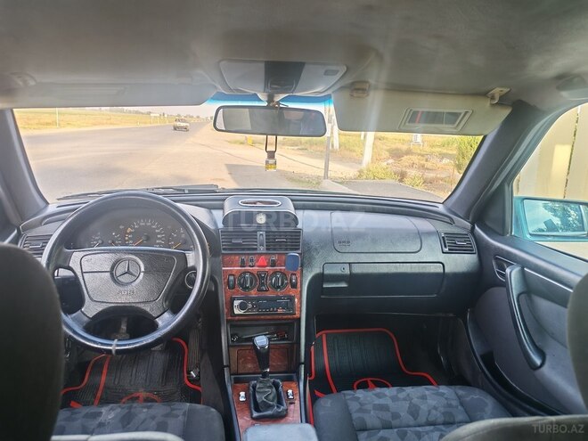 Mercedes C 220 1998, 236,963 km - 2.2 л - Goranboy