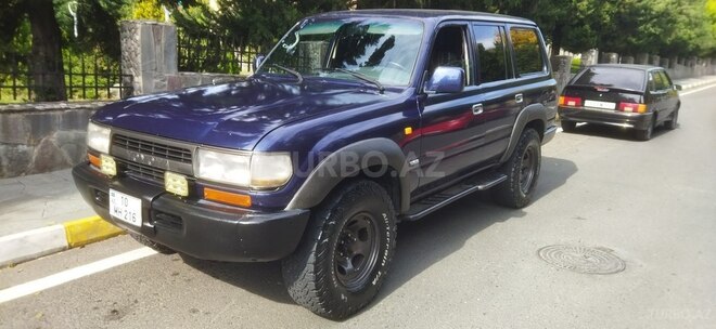 Toyota Land Cruiser 1991, 500,000 km - 4.2 l - Zaqatala