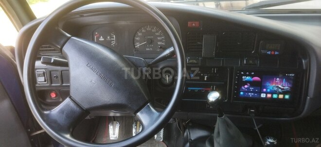 Toyota Land Cruiser 1991, 500,000 km - 4.2 l - Zaqatala
