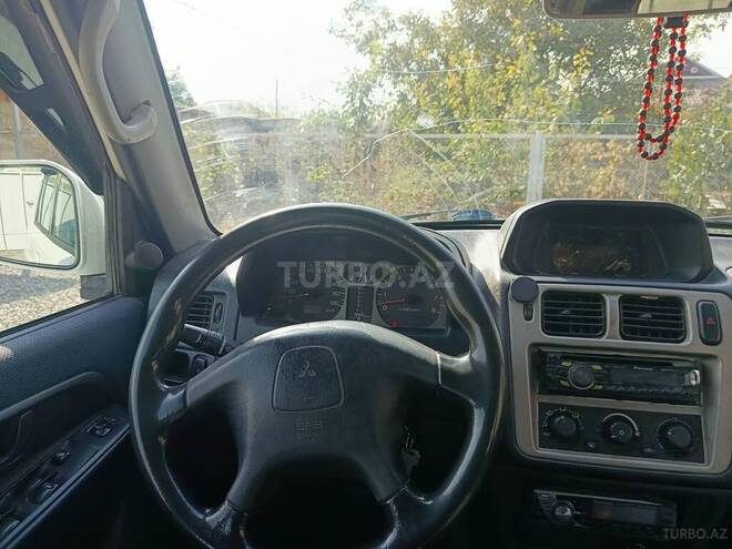 Mitsubishi Pajero io 2000, 409,000 km - 1.8 l - Bərdə