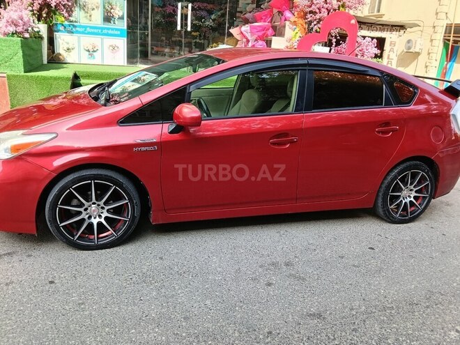 Toyota Prius 2015, 401,130 km - 1.8 l - Xırdalan