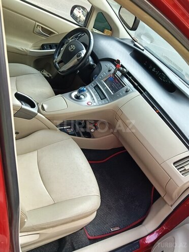 Toyota Prius 2015, 401,130 km - 1.8 l - Xırdalan