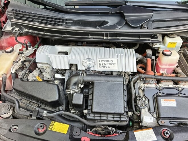 Toyota Prius 2015, 401,130 km - 1.8 l - Xırdalan