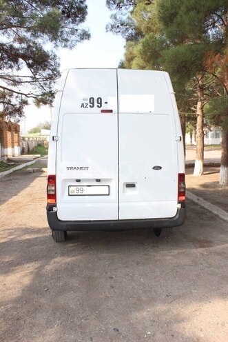 Ford Transit 2010, 213,706 km - 2.4 l - Salyan