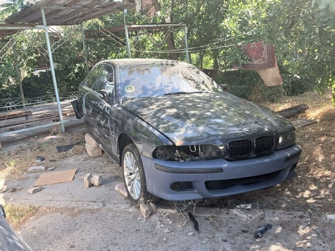 BMW 520 1998, 320,000 km - 2.0 l - Bakı