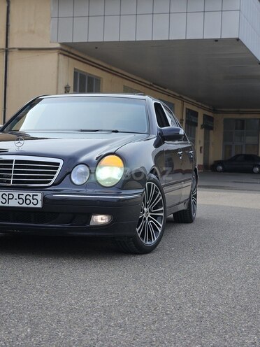 Mercedes E 240 2000, 406,930 km - 2.4 l - İmişli