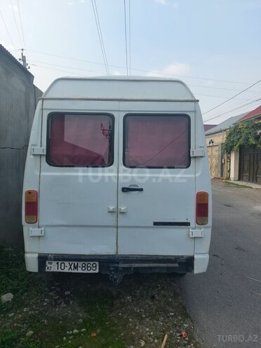 Mercedes 208 D 1993, 170,000 km - 2.9 l - Ağcabədi