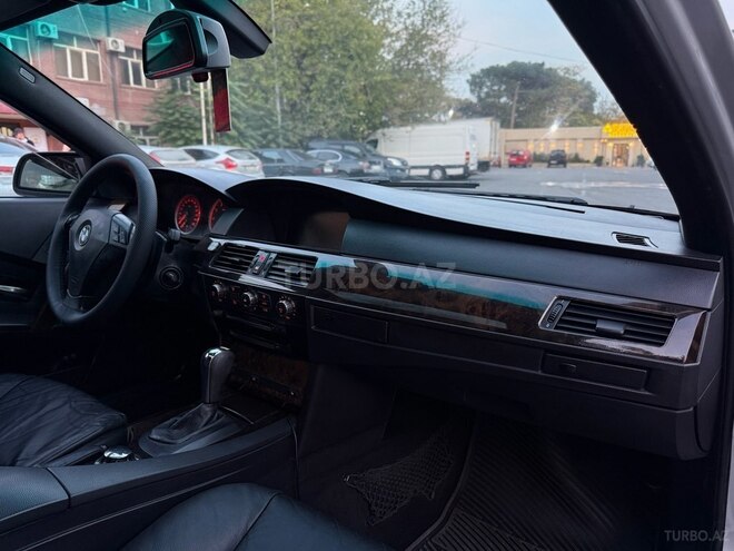 BMW 525 2006, 394,578 km - 2.5 л - Bakı