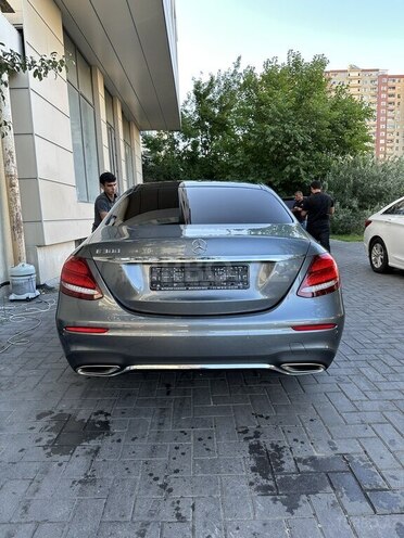Mercedes E 300 4MATIC 2019, 117,000 km - 2.0 l - Bakı