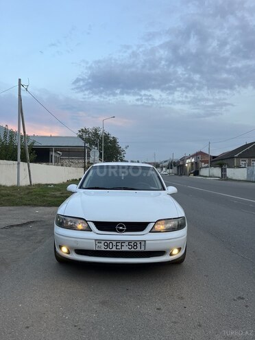 Opel Vectra 1999, 307,452 km - 1.8 l - Qazax