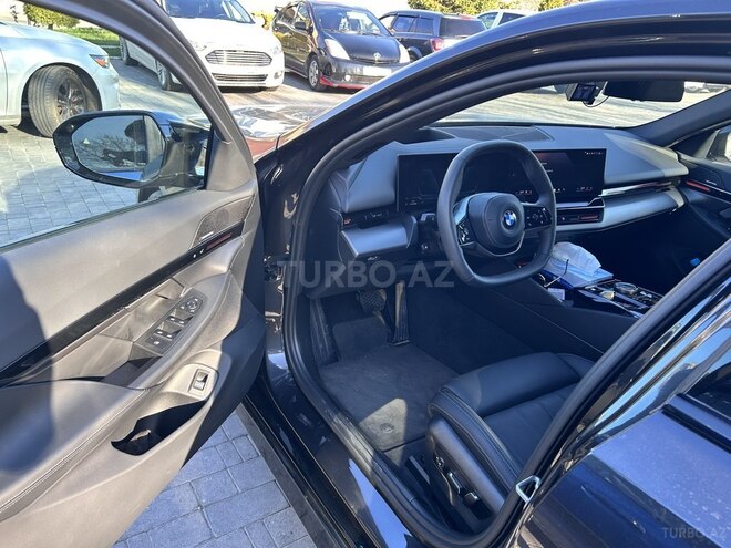 BMW 530e 2024, 10,380 km - 2.0 l - Bakı