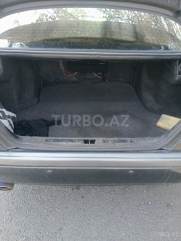 Mercedes C 200 1995, 400,000 km - 2.0 l - Qax