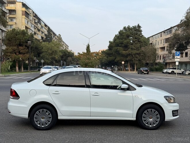Volkswagen Polo 2018, 132,000 km - 1.6 l - Bakı