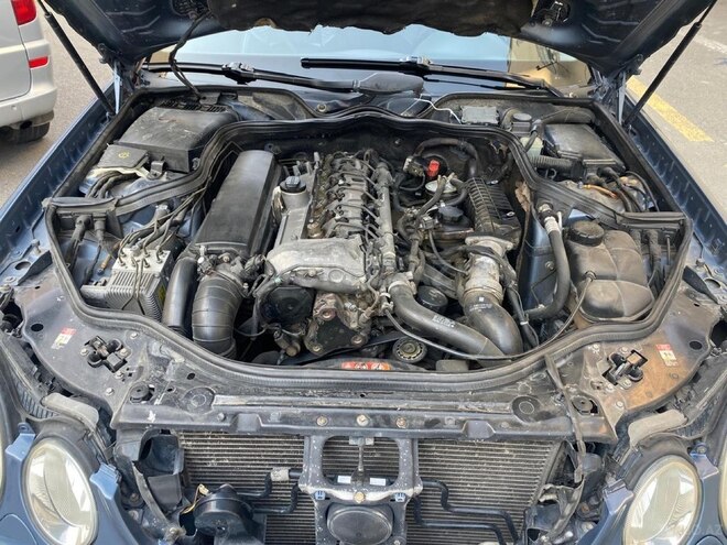 Mercedes E 270 2002, 400,000 km - 2.7 l - Bakı