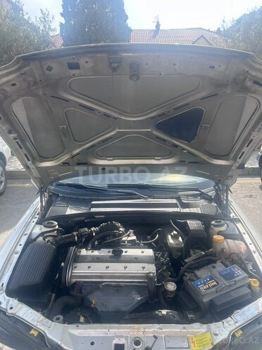 Opel Vectra 1999, 137,596 km - 2.0 л - Bakı