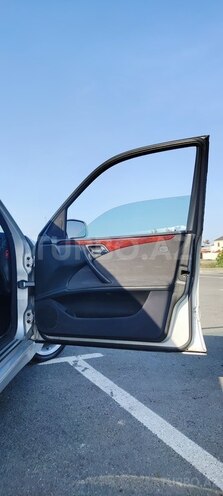 Mercedes E 270 2001, 361,071 km - 2.7 l - Bakı