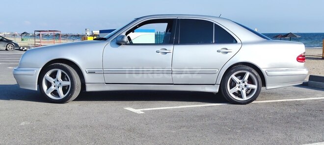 Mercedes E 270 2001, 361,071 km - 2.7 l - Bakı