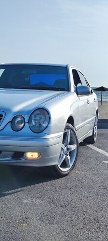 Mercedes E 270 2001, 361,071 km - 2.7 l - Bakı