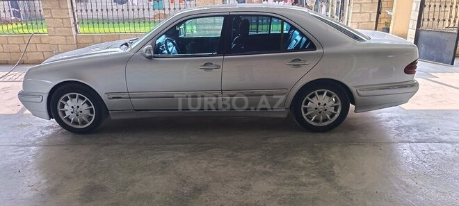 Mercedes E 320 2000, 296,668 km - 3.2 l - Sabirabad