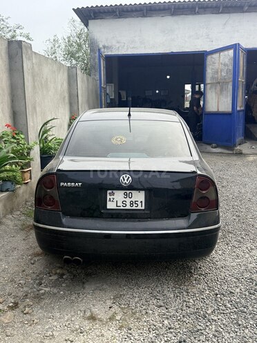 Volkswagen Passat 2001, 242,000 km - 1.8 l - Astara