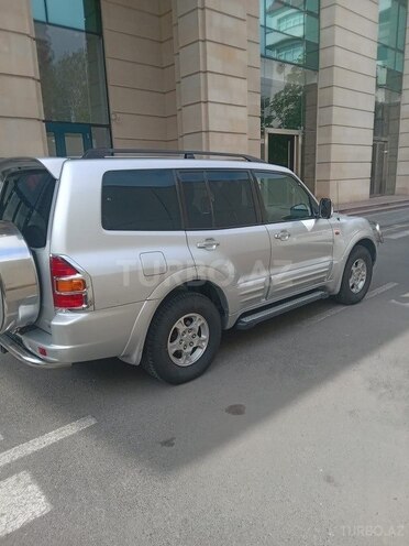 Mitsubishi Pajero 2001, 290,000 km - 3.0 l - Bakı