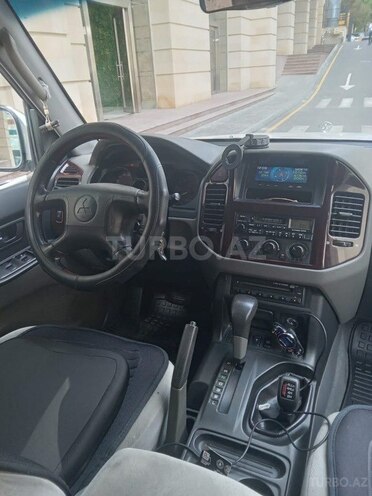 Mitsubishi Pajero 2001, 290,000 km - 3.0 l - Bakı